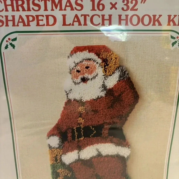 Needlecraft Christmas 16 Inch x 32 Inch Shaped Latch Hook Kit Saint Nick #4549 - Picture 2 of 7